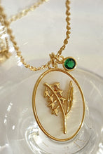 Load image into Gallery viewer, Flower Shell Pendant Copper Necklace