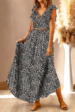 Load image into Gallery viewer, Sunny Day Tie Back floral Cropped Top and Maxi Skirt Set