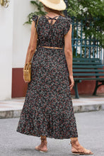 Load image into Gallery viewer, Sunny Day Tie Back floral Cropped Top and Maxi Skirt Set