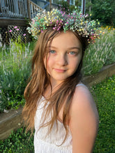 Load image into Gallery viewer, Unicorn babies breath crown