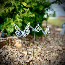 Load image into Gallery viewer, 3-Pack Metal Butterfly Garden Stakes