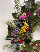 Load image into Gallery viewer, Fern and Flower Dried Floral Wreath