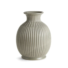 Load image into Gallery viewer, GRAFFIO VASE