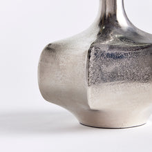 Load image into Gallery viewer, ZAIRE VASE SMALL