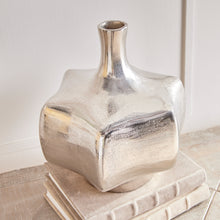 Load image into Gallery viewer, ZAIRE VASE LARGE