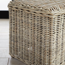 Load image into Gallery viewer, DAVINA STOOL