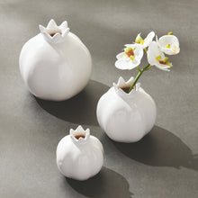 Load image into Gallery viewer, POMONA BUD VASES, SET OF 3