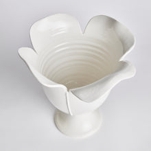 Load image into Gallery viewer, PETALO VASE SMALL