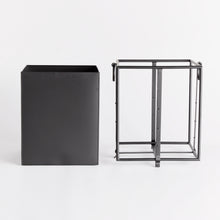 Load image into Gallery viewer, CALLAHAN SQUARE PLANTER