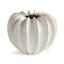 Load image into Gallery viewer, BLECKLYN POT LARGE