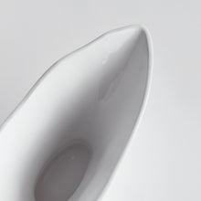 Load image into Gallery viewer, MADARA OVAL VASE SMALL