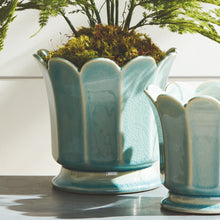 Load image into Gallery viewer, MALINE FOOTED POT SMALL