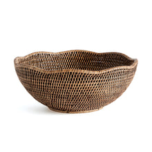 Load image into Gallery viewer, BURMA RATTAN SCALLOPED EDGE BOWL