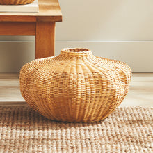 Load image into Gallery viewer, EVREN VASE SHORT