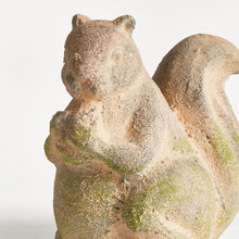 Load image into Gallery viewer, WEATHERED GARDEN SQUIRREL
