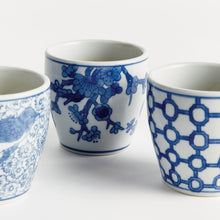 Load image into Gallery viewer, BARCLAY BUTERA DYNASTY MINI FLOWER POTS, SET OF 6