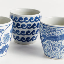 Load image into Gallery viewer, BARCLAY BUTERA DYNASTY MINI FLOWER POTS, SET OF 6