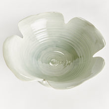 Load image into Gallery viewer, PETALO DECORATIVE FOOTED BOWL