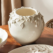 Load image into Gallery viewer, OLIVELLA VASE