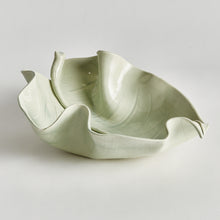 Load image into Gallery viewer, MORICENTO LEAF SCULPTURE LARGE