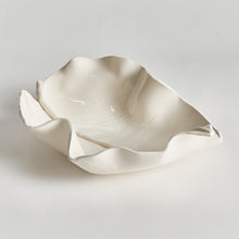 Load image into Gallery viewer, MORICENTO LEAF SCULPTURE SMALL