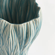 Load image into Gallery viewer, ANNABELLE VASE SMALL