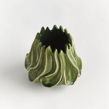 Load image into Gallery viewer, CALLISTA VASE SMALL