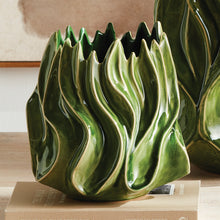 Load image into Gallery viewer, CALLISTA VASE MEDIUM