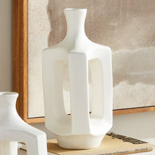 Load image into Gallery viewer, SONYA VASE MEDIUM