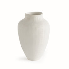 Load image into Gallery viewer, BARCLAY BUTERA OJAI VASE SMALL