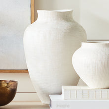 Load image into Gallery viewer, BARCLAY BUTERA OJAI VASE SMALL