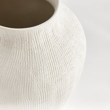 Load image into Gallery viewer, BARCLAY BUTERA OJAI VASE SMALL