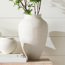 Load image into Gallery viewer, BARCLAY BUTERA OJAI VASE LARGE