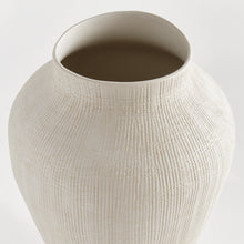 Load image into Gallery viewer, BARCLAY BUTERA OJAI VASE LARGE