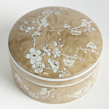 Load image into Gallery viewer, PROVINCE EMPRESS RD LIDDED CATCHLL BOX LG