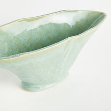 Load image into Gallery viewer, MADARA OVAL VASE SMALL