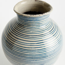 Load image into Gallery viewer, MIRELA VASE LARGE