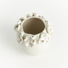 Load image into Gallery viewer, PETITE FLEUR VASE SHORT