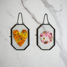 Load image into Gallery viewer, Framed Pressed Flowers Kit