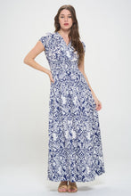 Load image into Gallery viewer, Garden gate Floral Printed Smocked Waist Maxi Dress