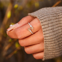Load image into Gallery viewer, Rose Shape Inlaid Zircon Bypass Ring