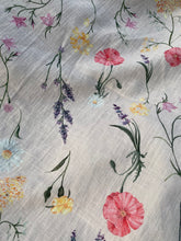 Load image into Gallery viewer, Wildflower and Lavender linen blend tablecloth 50x72