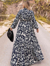 Load image into Gallery viewer, Dark Navy Floral Plus Size Long Sleeve Maxi Dress