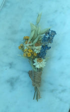 Load image into Gallery viewer, Yellow fields dried flower boutonniere/corsage