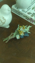 Load image into Gallery viewer, Yellow fields dried flower boutonniere/corsage