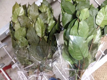 Load image into Gallery viewer, Diy floral wreath kit. #stayhome #socialdistancing crafting project . Great Easter Spring Mothers Day decor