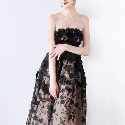 The Floral Applique Dress Quietly Taking Over Fall Wedding Guest Sections