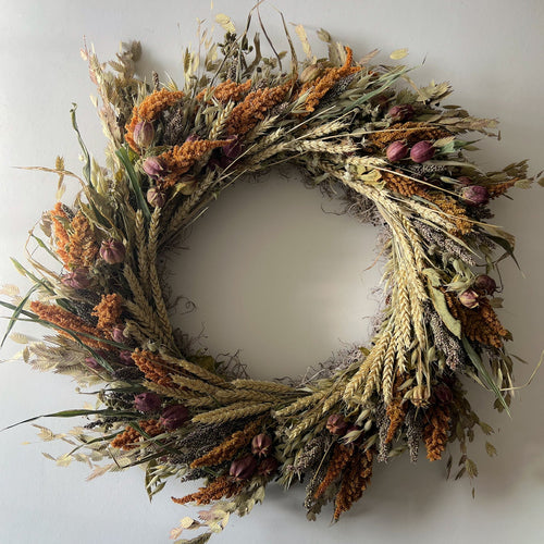 Terracotta, Champagne, and Amber: Building 2026's Warm Neutral Room With Dried Botanicals