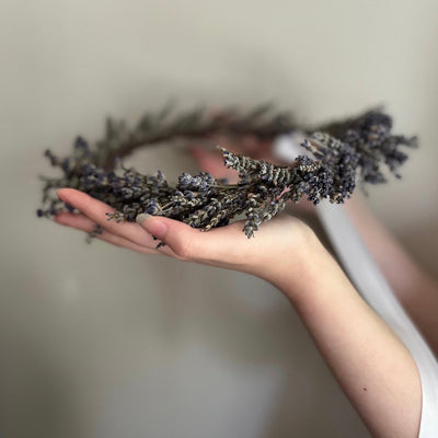What Florists Wish Every Bride Knew About Flower Crowns