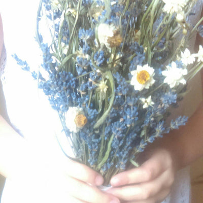 Grandmillennial, Explained: What Happens When Chintz Meets a Dried Bouquet
